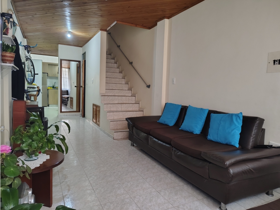 Casa en venta en Monterrey, Bogotá · foto 3 de 24