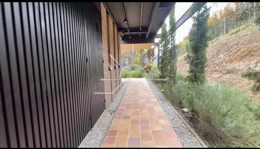 Casa de 5 alcobas en venta en Guamito, La Ceja, 495 m² · foto 24 de 24
