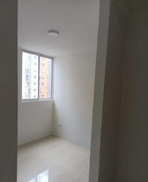 Apartamento de 3 alcobas en venta en Las Lomitas, Sabaneta, 53 m² · foto 2 de 24
