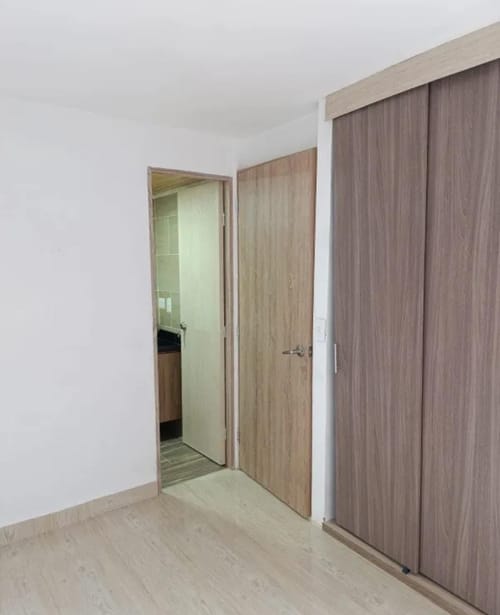 Apartamento de 3 alcobas en venta en Las Lomitas, Sabaneta, 53 m² · foto 3 de 24