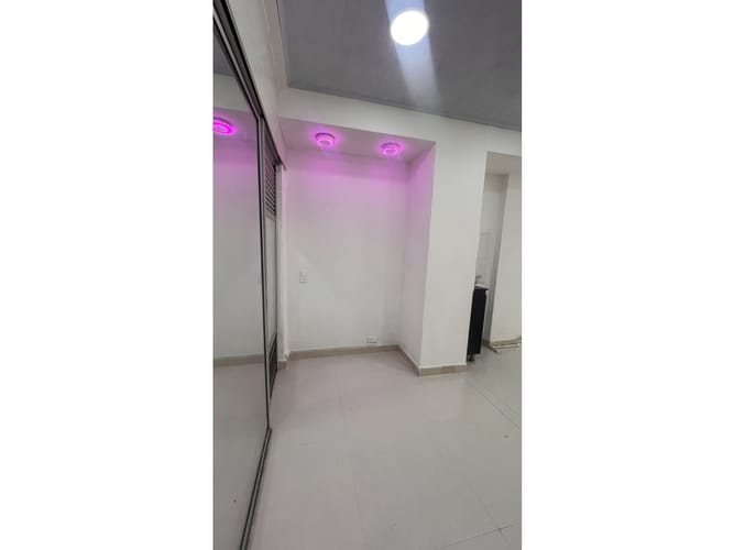 Local en venta en El Chagualo, Medellín, 16 m² · foto 4 de 5