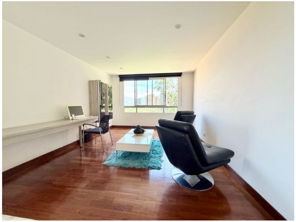 Apartamento en venta en El Poblado, Medellín · foto 11 de 18