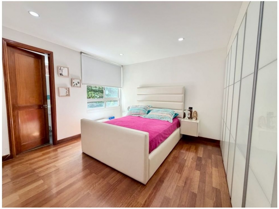 Apartamento en venta en El Poblado, Medellín · foto 12 de 18