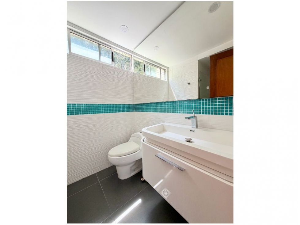 Apartamento en venta en El Poblado, Medellín · foto 13 de 18