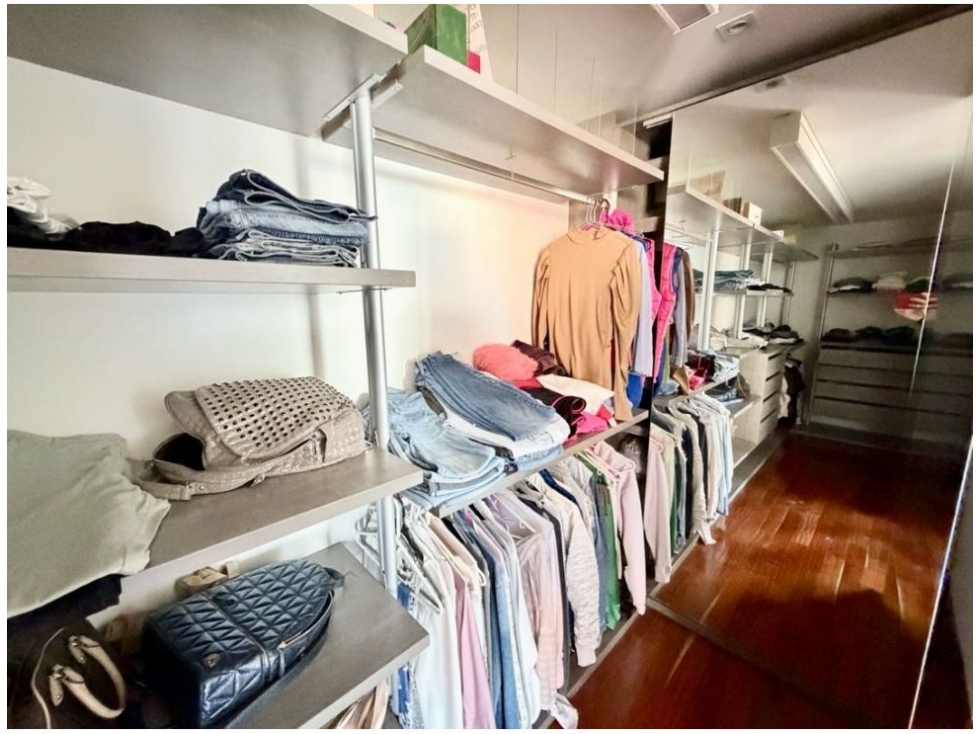 Apartamento en venta en El Poblado, Medellín · foto 17 de 18