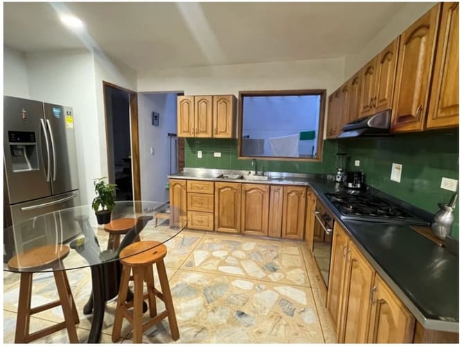 Casa en venta en Loma Del Escobero, Envigado · foto 2 de 13
