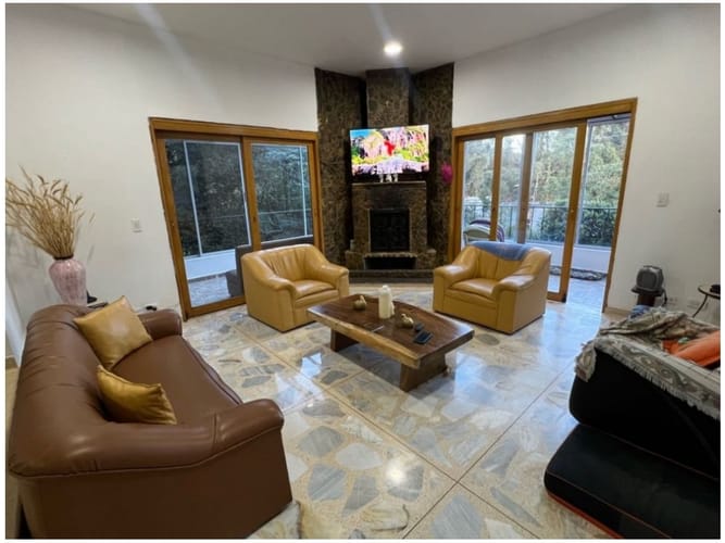 Casa en venta en Loma Del Escobero, Envigado · foto 3 de 13