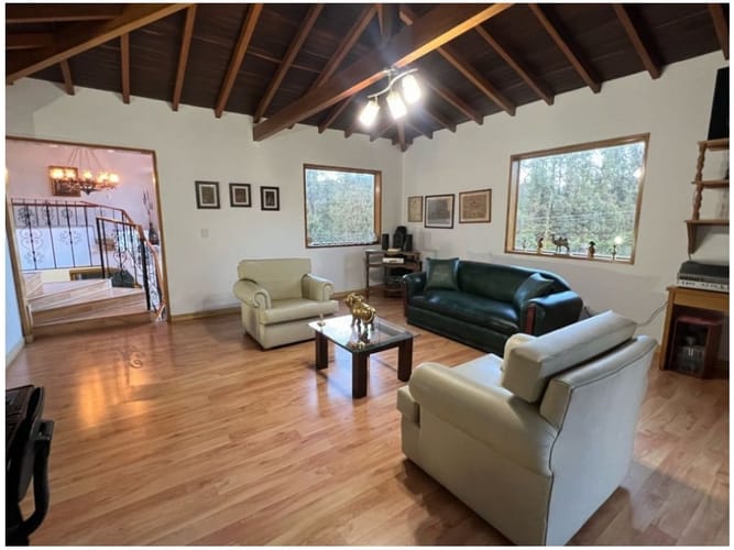 Casa en venta en Loma Del Escobero, Envigado · foto 12 de 13
