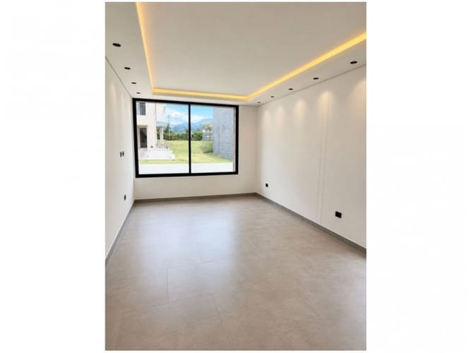 Casa de 3 alcobas en venta en La Ceja, 151 m² · foto 3 de 10