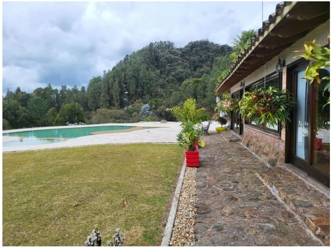 Casa de 4 alcobas en venta en Escobero, Envigado, 600 m² · foto 4 de 24