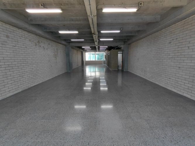 Oficina en arriendo en La Aguacatala, Medellín, 178 m² · foto 6 de 15