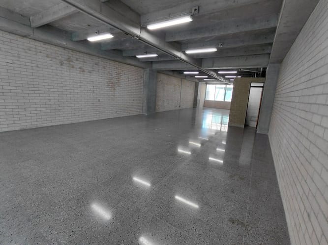 Oficina en arriendo en La Aguacatala, Medellín, 178 m² · foto 8 de 15