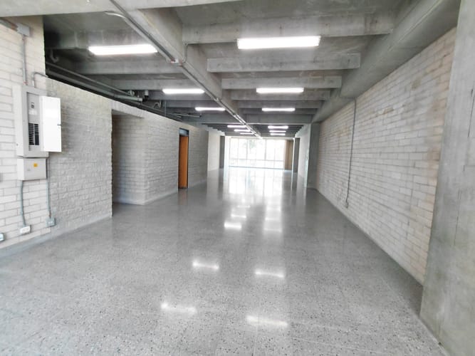 Oficina en arriendo en La Aguacatala, Medellín, 178 m² · foto 10 de 15