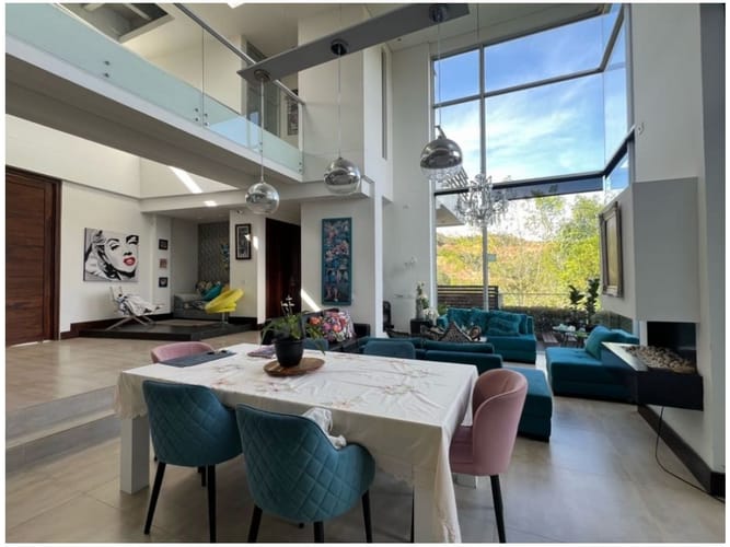 Casa de 4 alcobas en venta en Loma Del Escobero, Envigado, 350 m² · foto 5 de 14