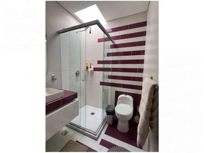Casa de 4 alcobas en venta en Loma Del Escobero, Envigado, 350 m² · foto 14 de 14