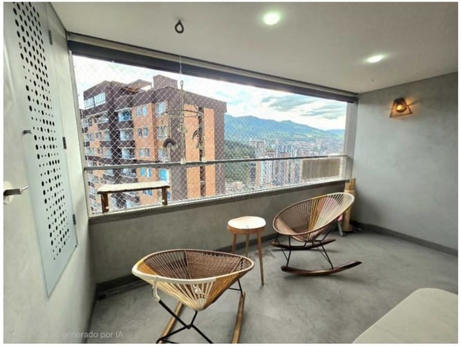 Apartamento de 3 alcobas en venta en Loma De San Jose, Sabaneta, 80 m² · foto 3 de 15