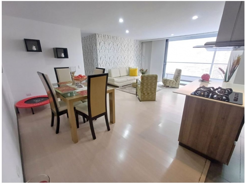 Apartamento en venta en El Esmeraldal, Envigado · foto 2 de 13