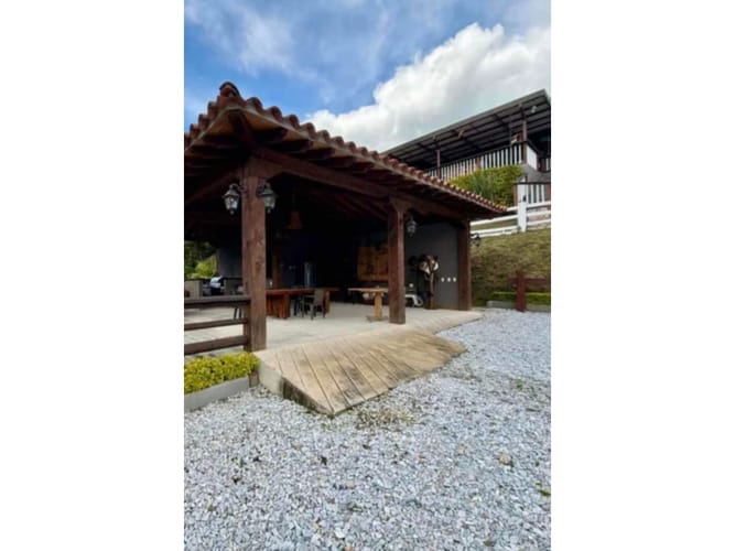 Finca en venta en El Carmen De Viboral, El Carmen de Viboral, 200 m² · foto 10 de 14