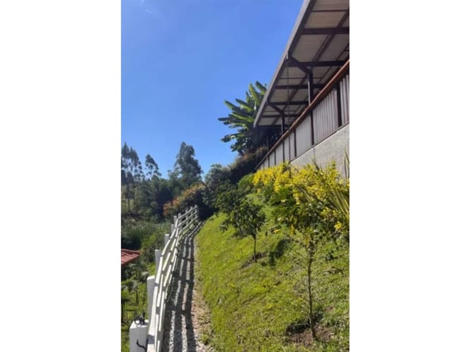 Finca en venta en El Carmen De Viboral, El Carmen de Viboral, 200 m² · foto 11 de 14
