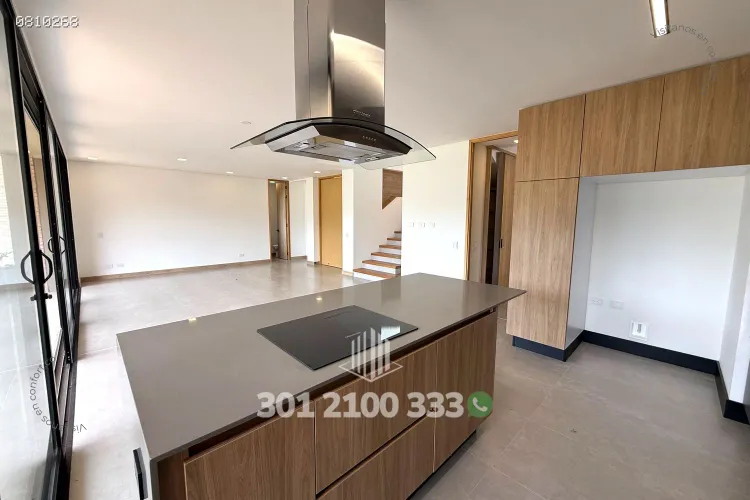 Casa de 3 alcobas en venta en La Quiebra, Rionegro, 328 m² · foto 10 de 24