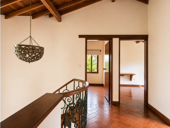 Casa de 3 alcobas en venta en Loma De Las Brujas, Envigado, 215 m² · foto 7 de 14