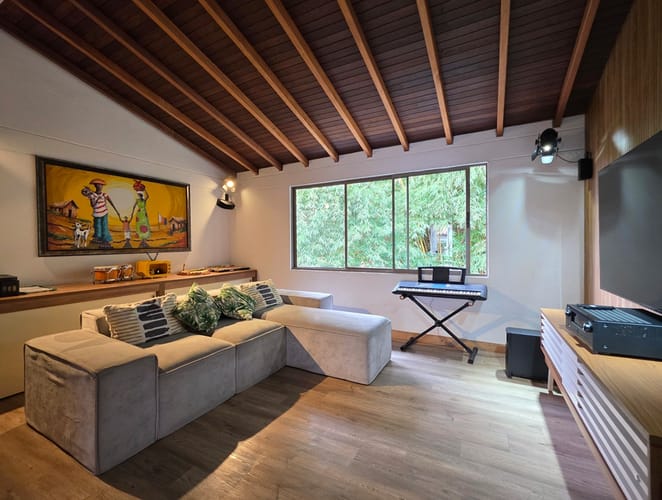 Casa de 4 alcobas en venta en Loma Del Chocho, Envigado, 270 m² · foto 12 de 24