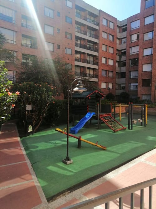 Apartamento de 3 alcobas en arriendo en Cedritos, Bogotá, 90 m² · foto 3 de 20