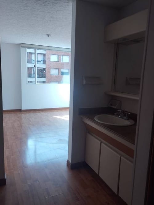 Apartamento de 3 alcobas en arriendo en Cedritos, Bogotá, 90 m² · foto 9 de 20