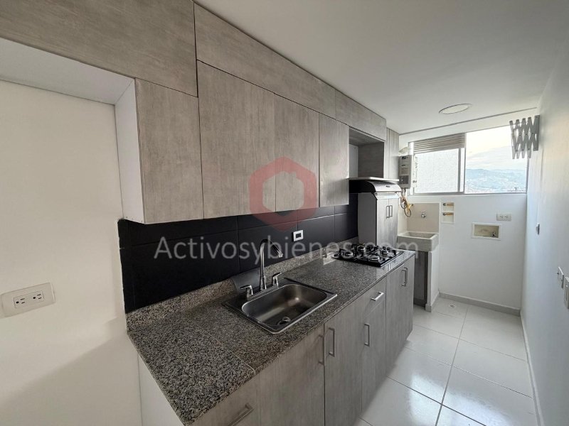 Apartamento en venta en El Carmelo Ii, Sabaneta · foto 8 de 23