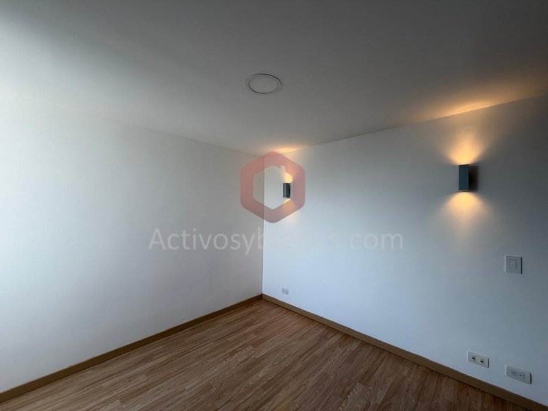 Apartamento en venta en El Carmelo Ii, Sabaneta · foto 12 de 23