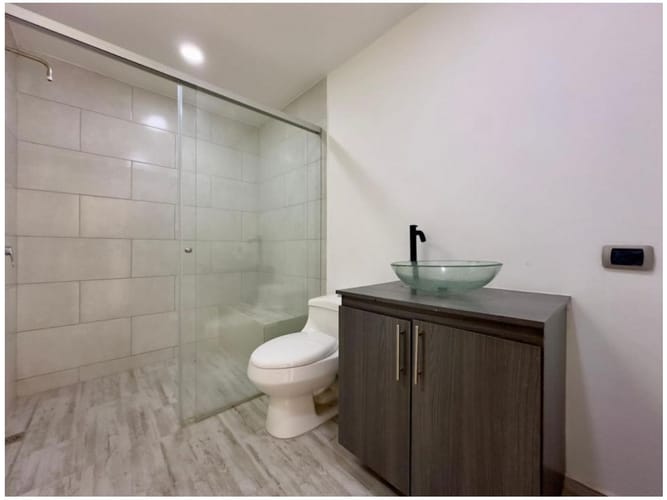 Casa de 3 alcobas en venta en El Salado, Envigado, 232 m² · foto 8 de 9