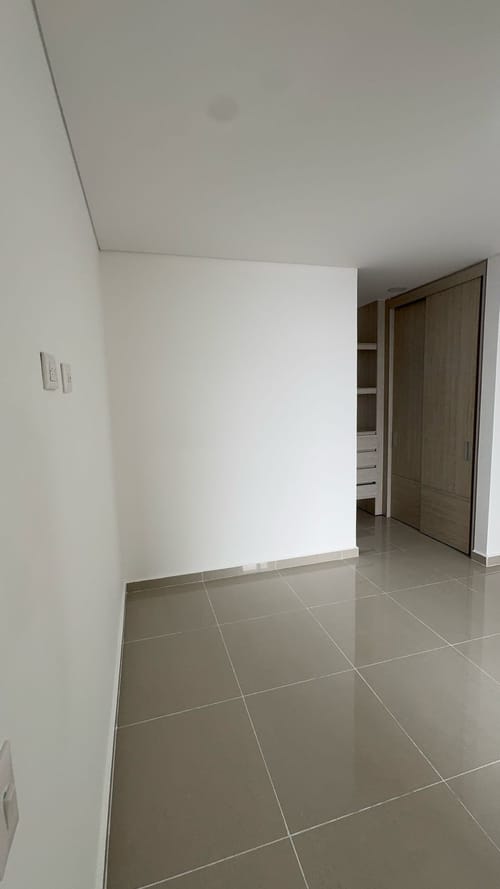 Apartamento de 3 alcobas en venta en 20 De Julio, Bucaramanga, 79 m² · foto 3 de 14