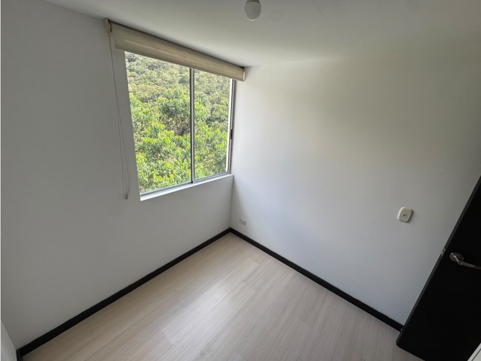 Apartamento en arriendo en El Trianon, Medellín · foto 15 de 22