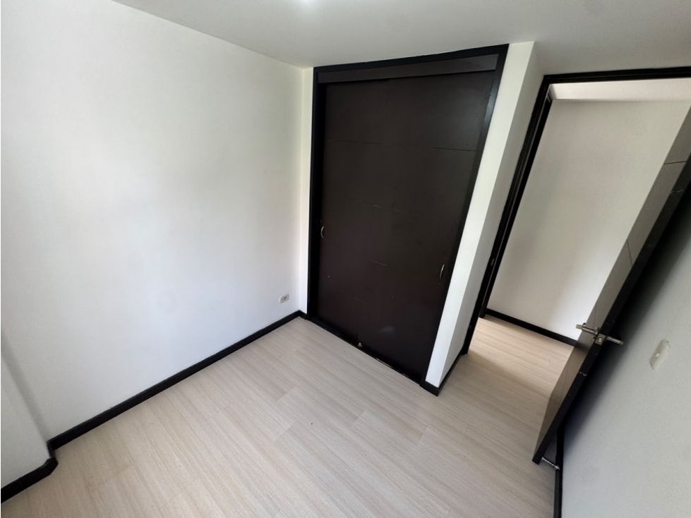 Apartamento en arriendo en El Trianon, Medellín · foto 18 de 22
