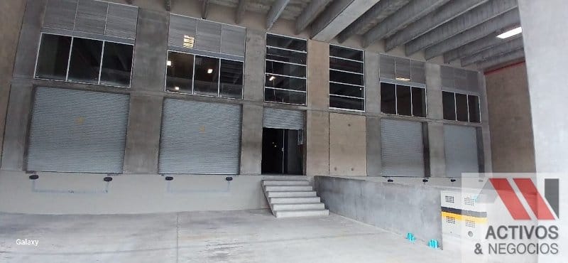Bodega en arriendo en La Tablaza, La Estrella, 2877 m² · foto 4 de 9