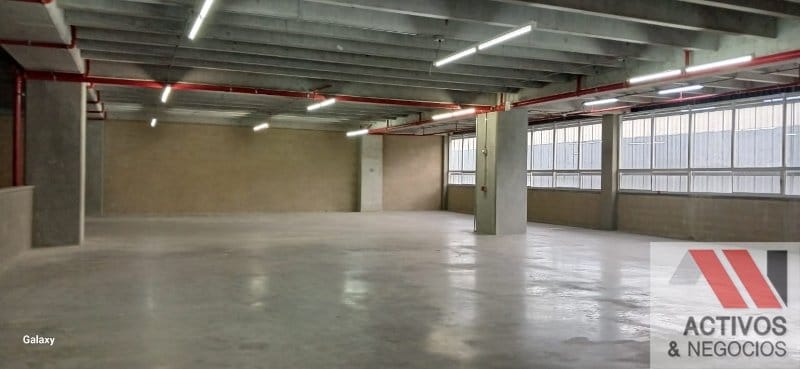 Bodega en arriendo en La Tablaza, La Estrella, 2877 m² · foto 6 de 9