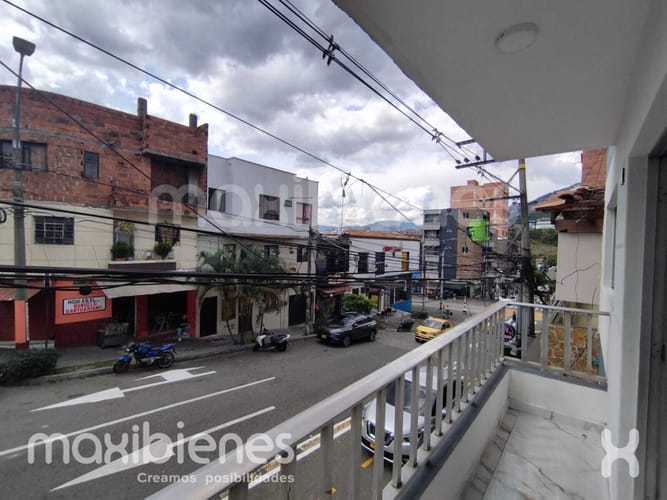 Apartamento de 3 alcobas en arriendo en Loma Del Indio, Medellín, 68 m² · foto 12 de 13