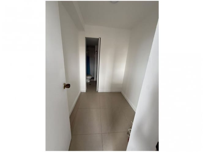 Apartamento de 3 alcobas en venta en El Diamante No. 2, Medellín, 138 m² · foto 13 de 19