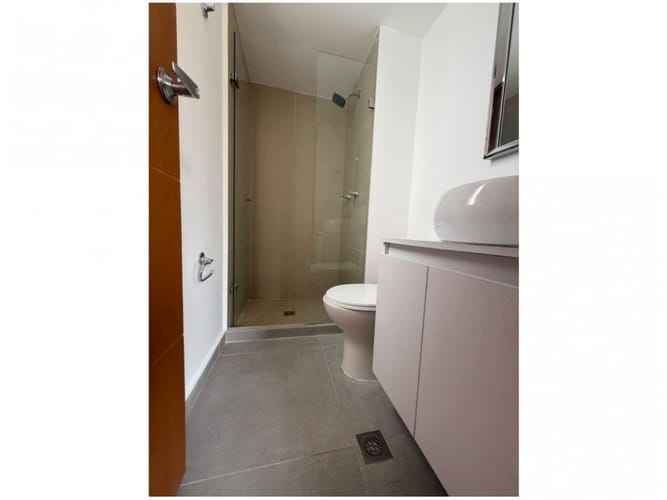 Apartamento de 3 alcobas en venta en El Diamante No. 2, Medellín, 138 m² · foto 17 de 19