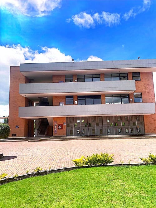 Apartamento de 3 alcobas en arriendo en El Cortijo, Madrid, 60 m² · foto 21 de 21
