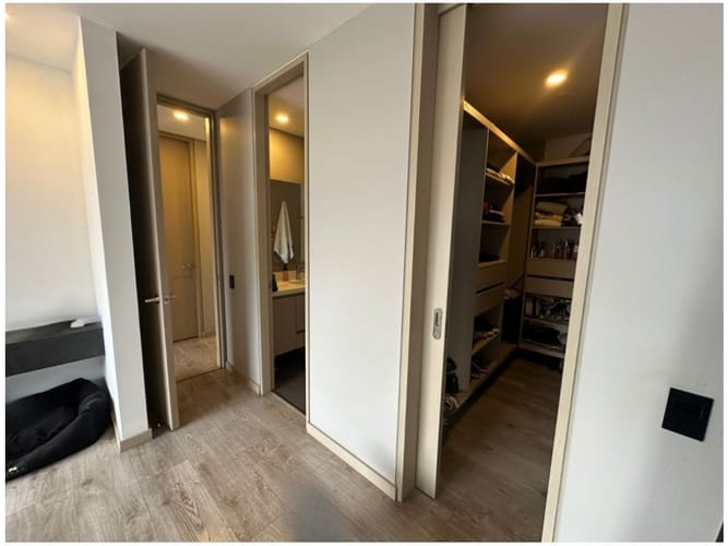 Apartamento de 2 alcobas en venta en Altos Del Poblado, Medellín, 102 m² · foto 14 de 17