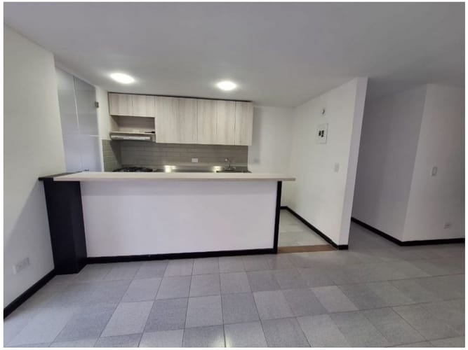 Apartamento de 3 alcobas en venta en Castropol, Medellín, 100 m² · foto 2 de 22