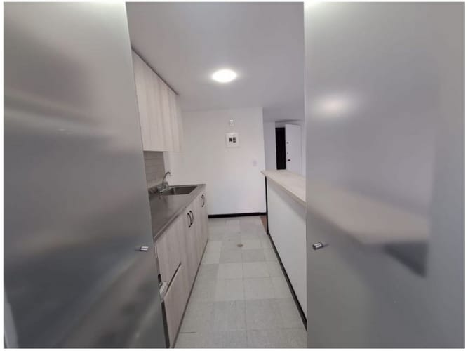 Apartamento de 3 alcobas en venta en Castropol, Medellín, 100 m² · foto 3 de 22