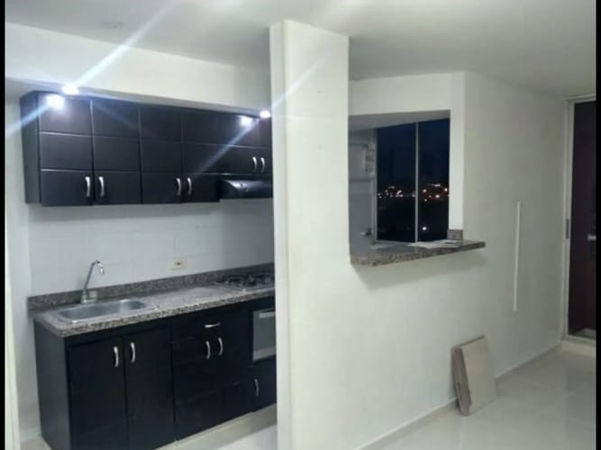 Apartamento en venta en Las Brisas Iii, Armenia · foto 2 de 9