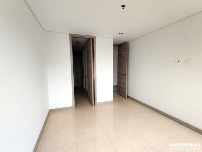 Apartamento en arriendo en El Poblado, Medellín · foto 7 de 13
