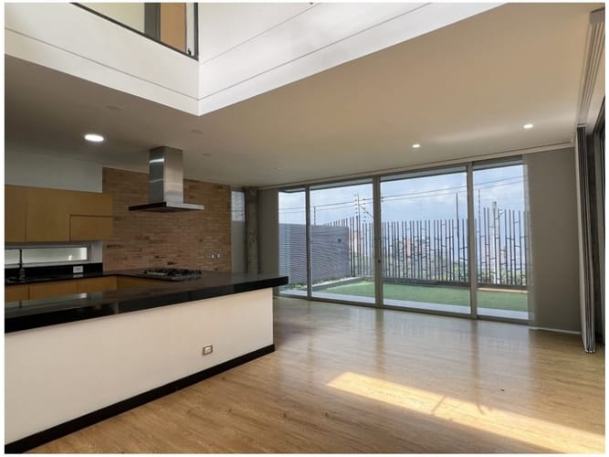 Casa de 3 alcobas en venta en Loma El Atravesado, Envigado, 288 m² · foto 10 de 22