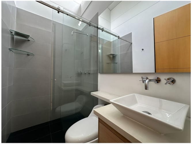 Casa de 3 alcobas en venta en Loma El Atravesado, Envigado, 288 m² · foto 18 de 22