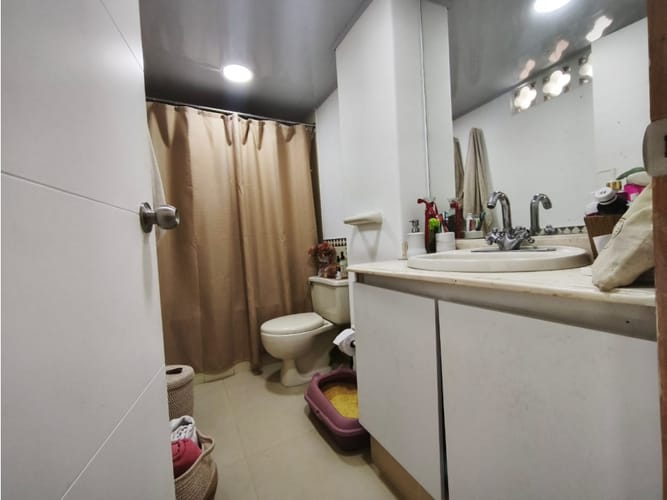 Apartamento de 2 alcobas en venta en Laureles, Medellín, 75 m² · foto 9 de 15