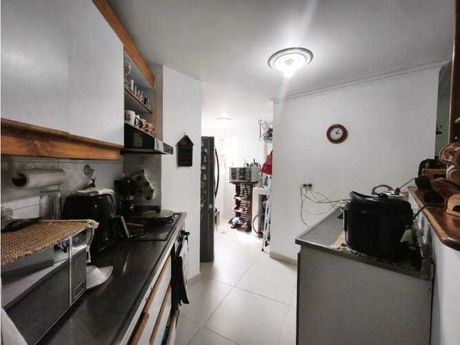 Apartamento de 2 alcobas en venta en Laureles, Medellín, 75 m² · foto 12 de 15