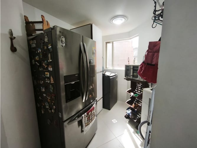 Apartamento de 2 alcobas en venta en Laureles, Medellín, 75 m² · foto 14 de 15